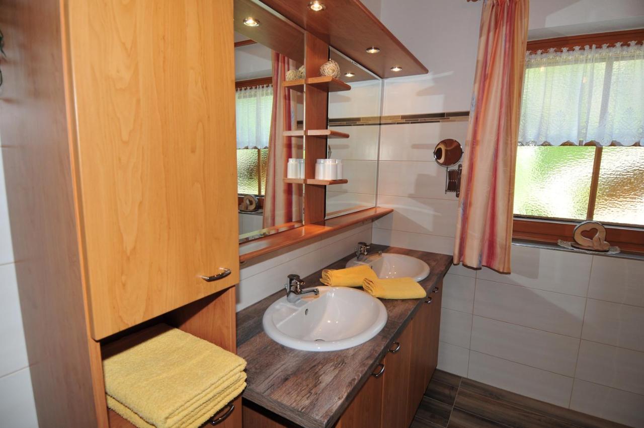 Ferienwohnung Maria Erlsbacher Sankt Veit in Defereggen ภายนอก รูปภาพ